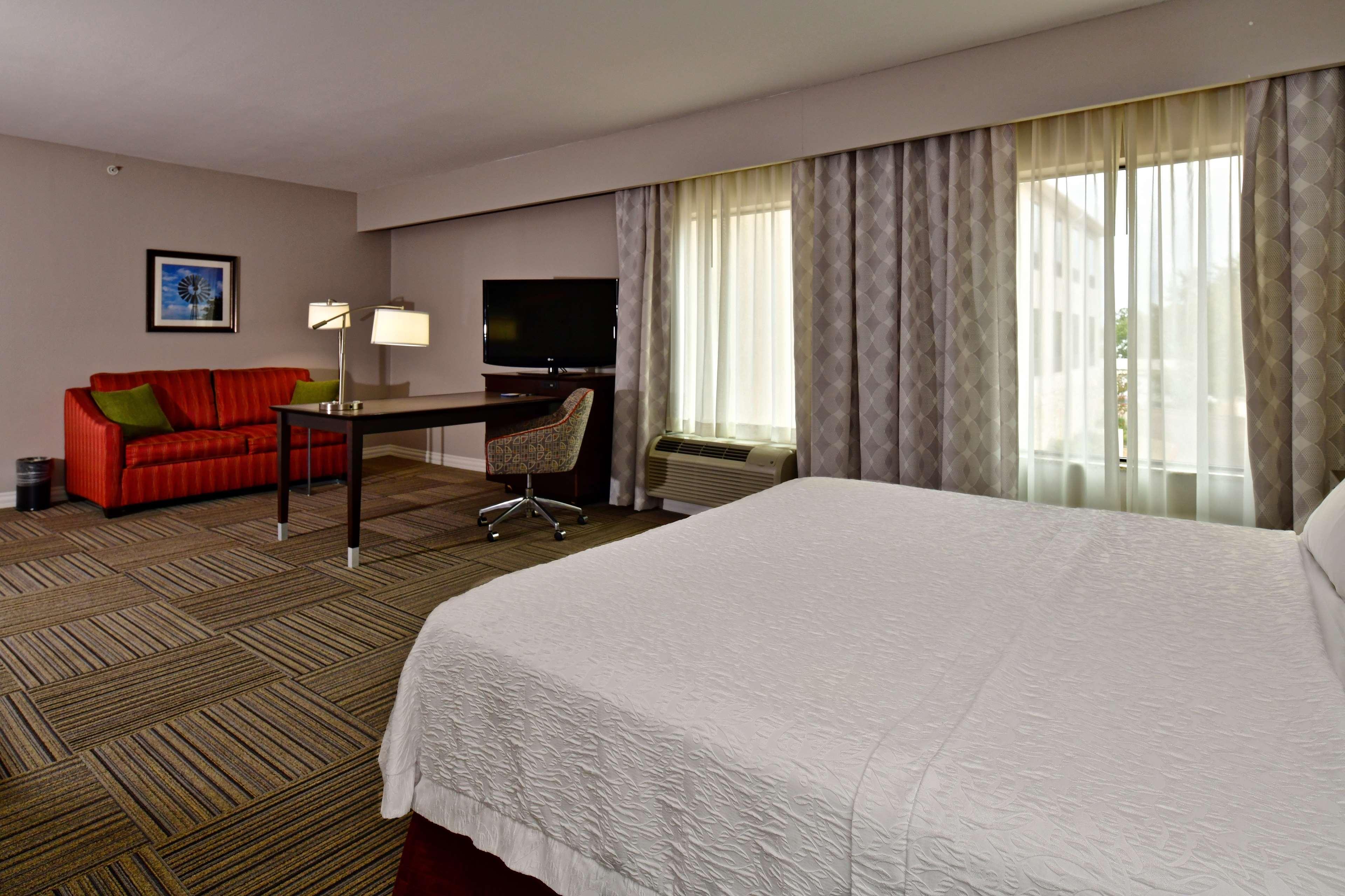 Hampton Inn & Suites Fredericksburg Dış mekan fotoğraf