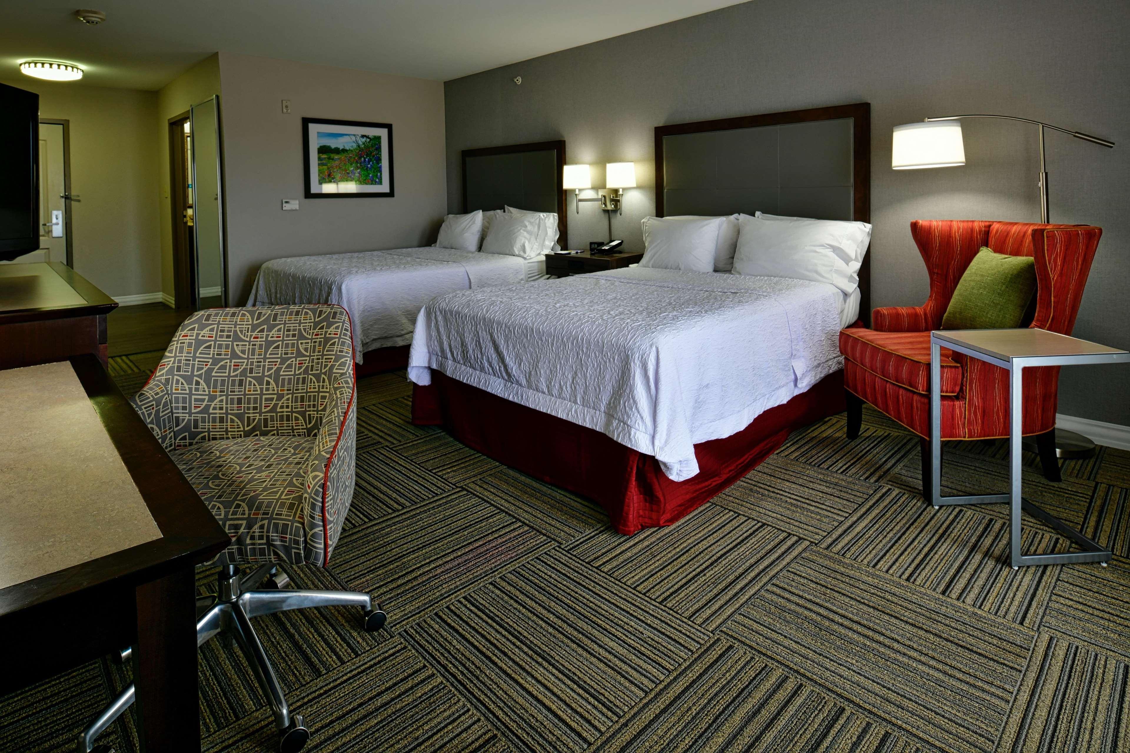 Hampton Inn & Suites Fredericksburg Dış mekan fotoğraf