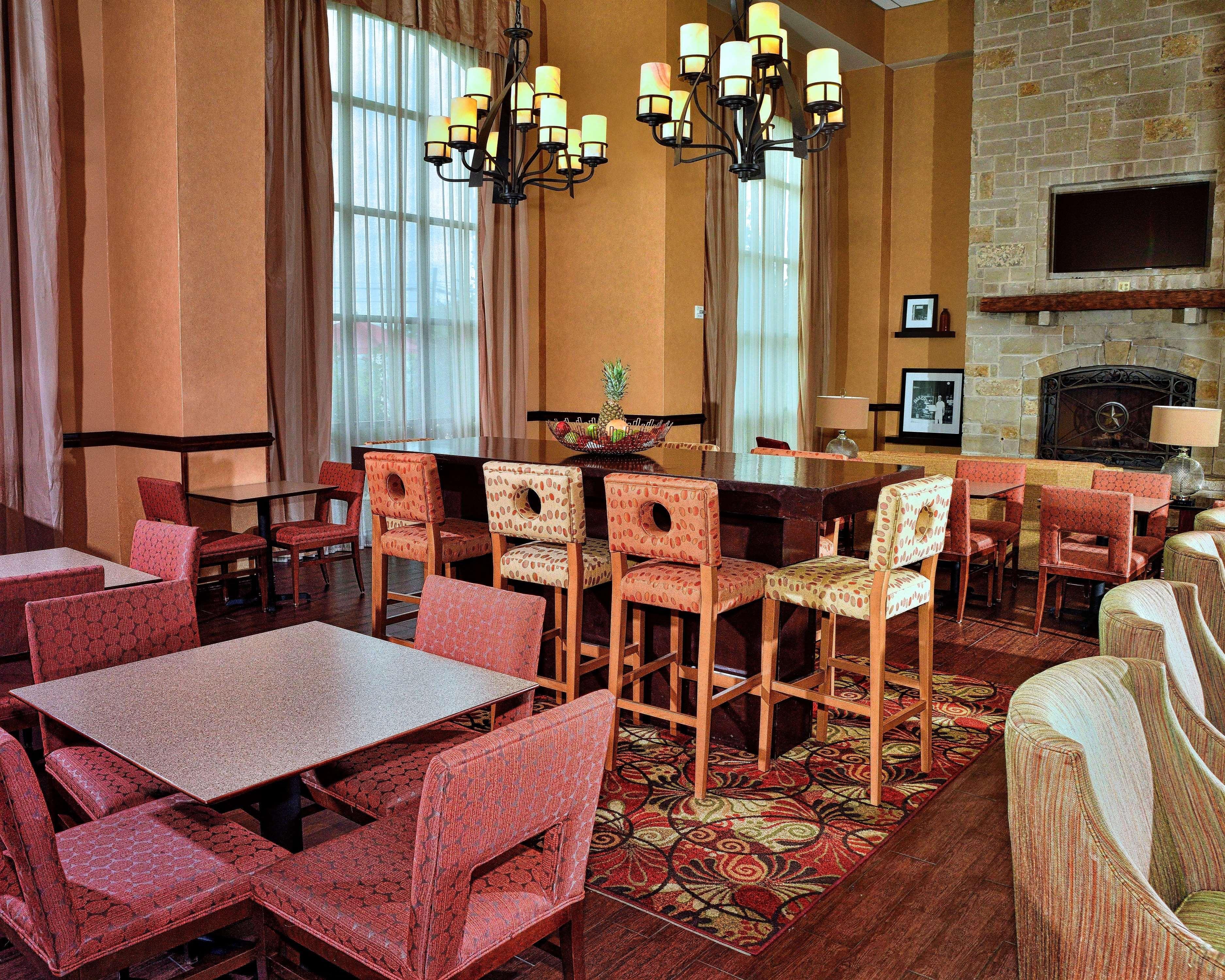 Hampton Inn & Suites Fredericksburg Dış mekan fotoğraf