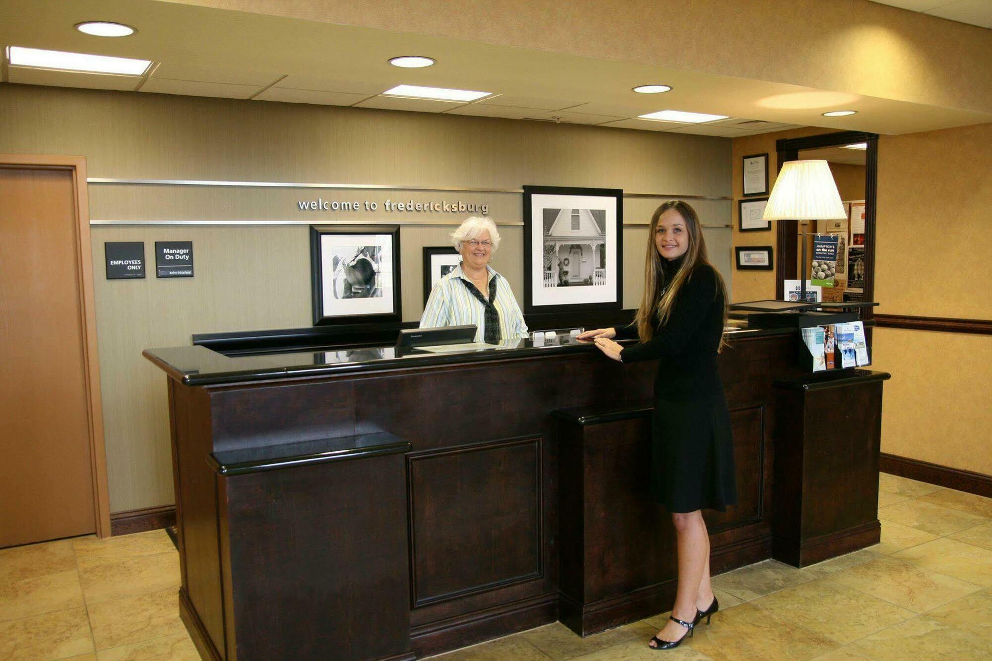 Hampton Inn & Suites Fredericksburg İç mekan fotoğraf